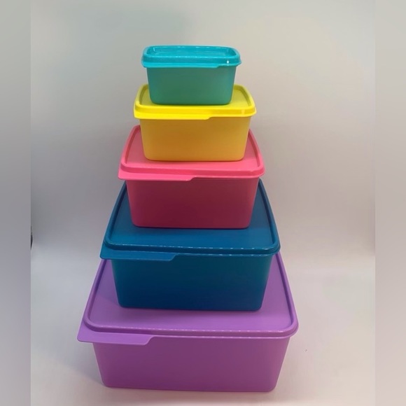 Tupperware Classic  Basic Line Container Set of 5 - Picture 2 of 9